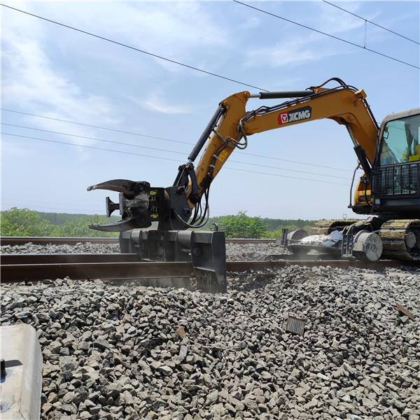 鐵路換枕機(jī)施工現(xiàn)場